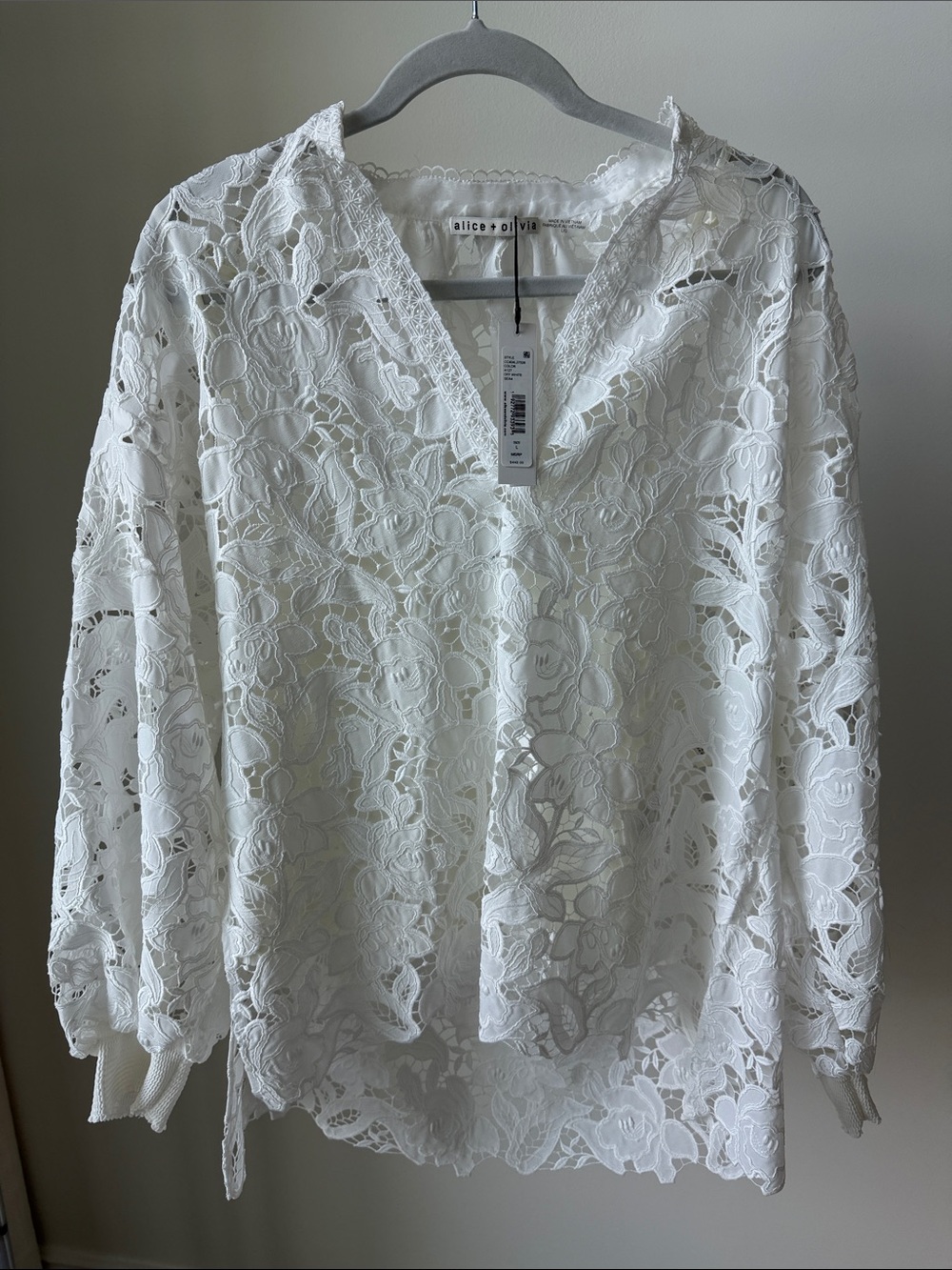 Alice + Olivia White Floral Lace V-Neck Blouse